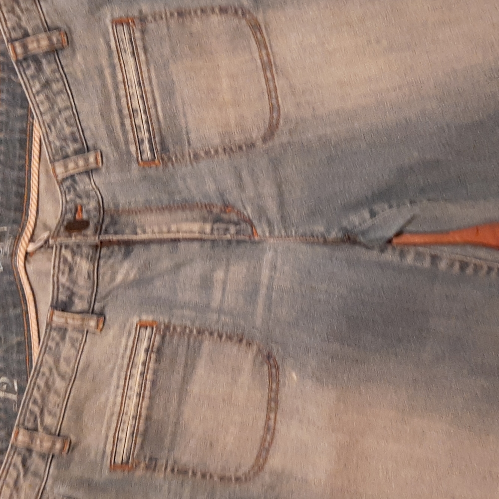 Jeans - Picture 2 of 4